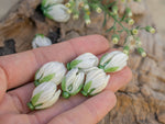 Load image into Gallery viewer, White flower bead
