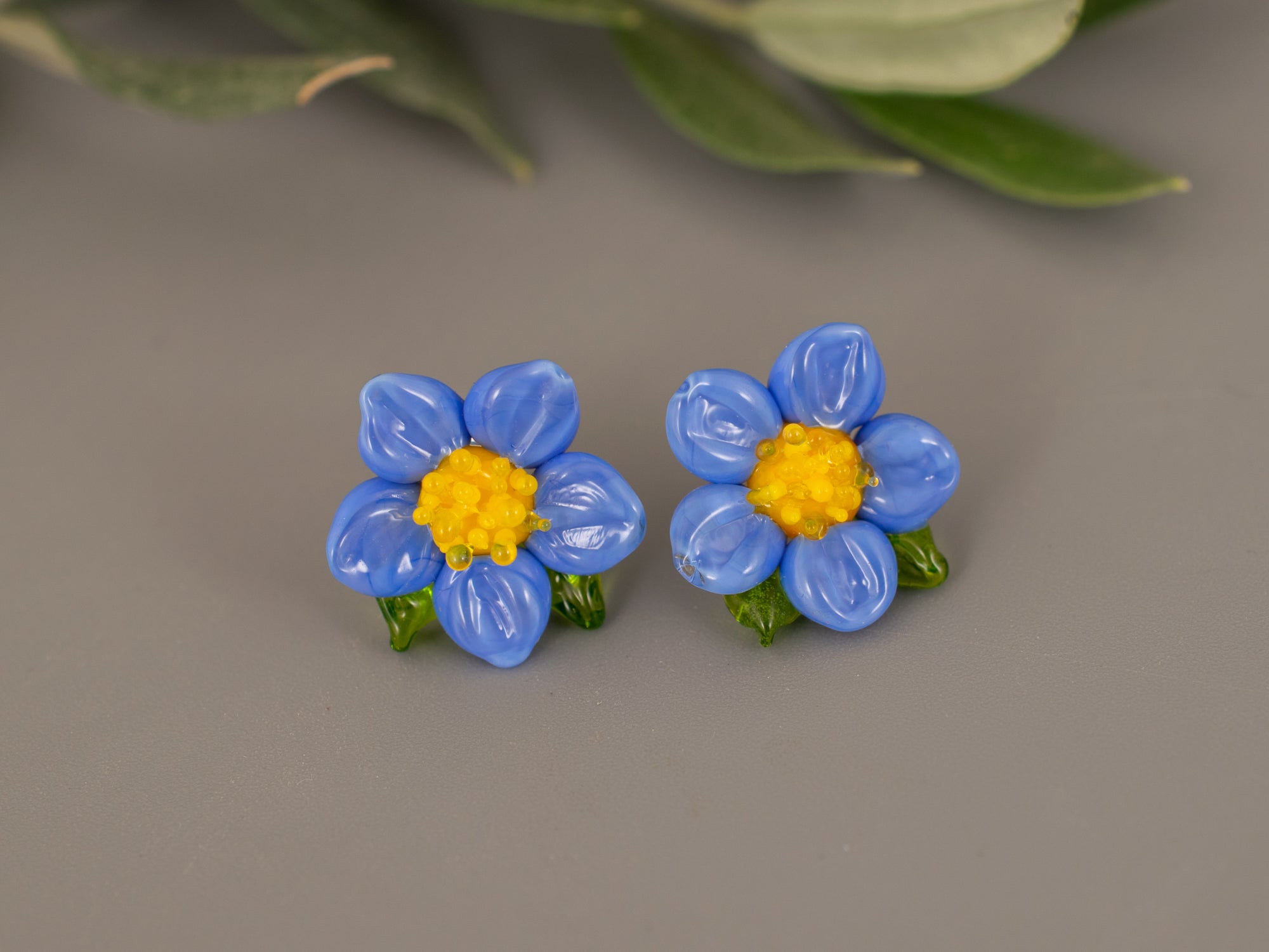 Blue flower stud earrings