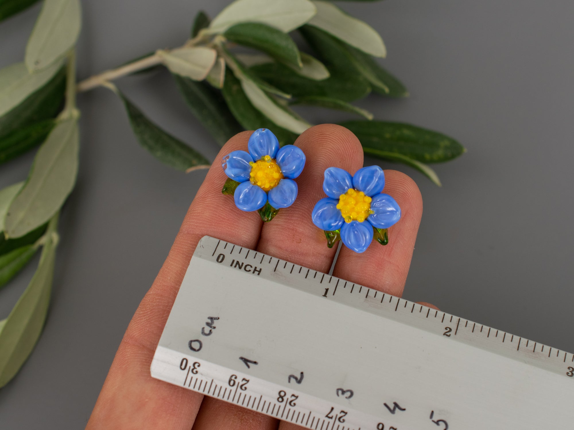Blue flower stud earrings