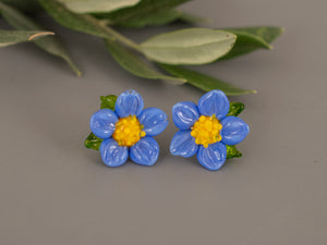 Blue flower stud earrings