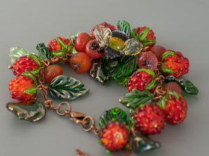 Bee and berries bracelet