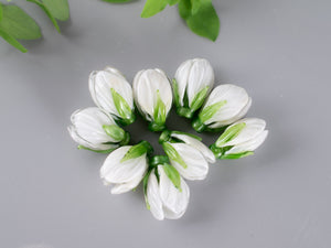 White flower bead