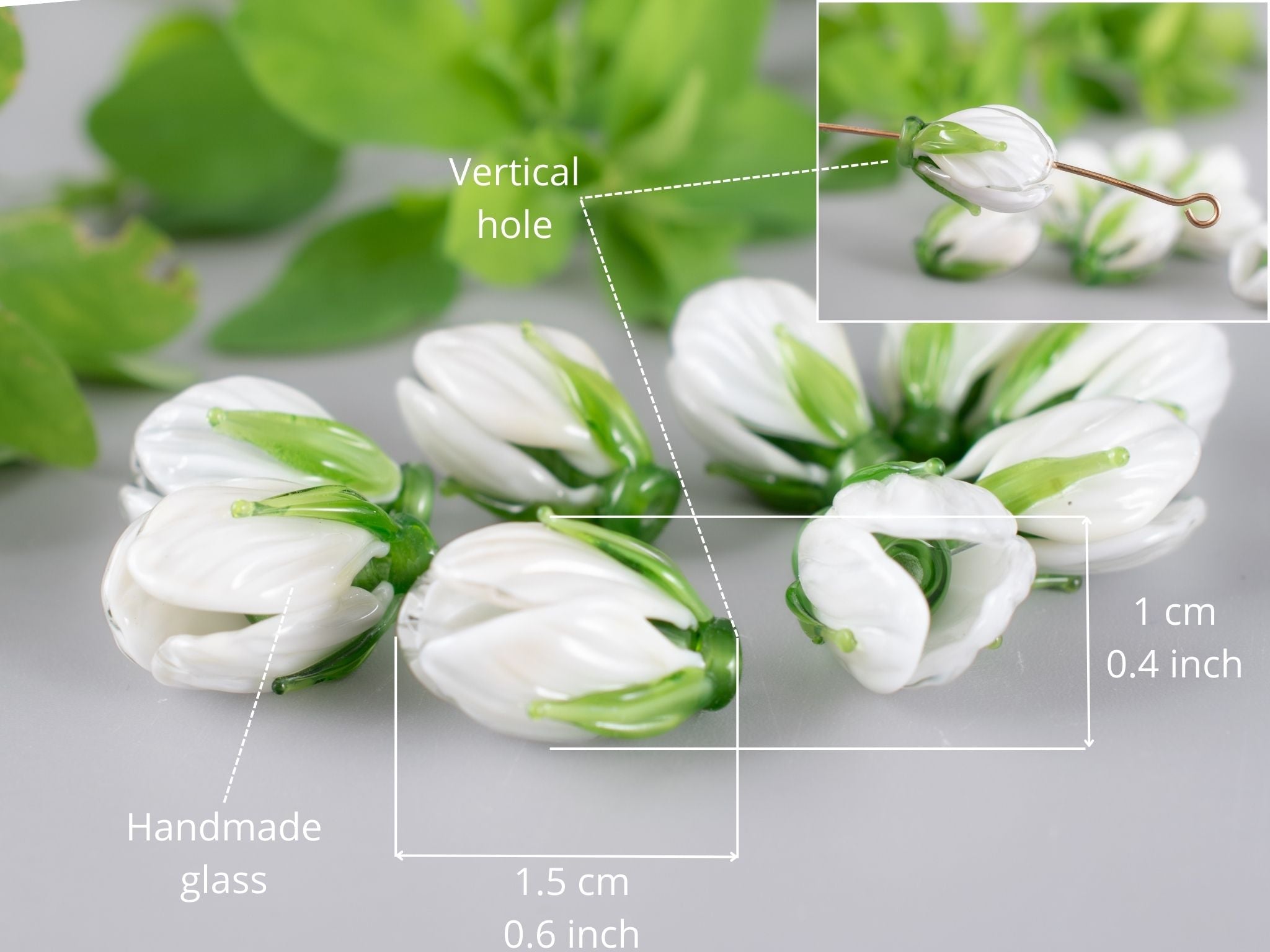 White flower bead
