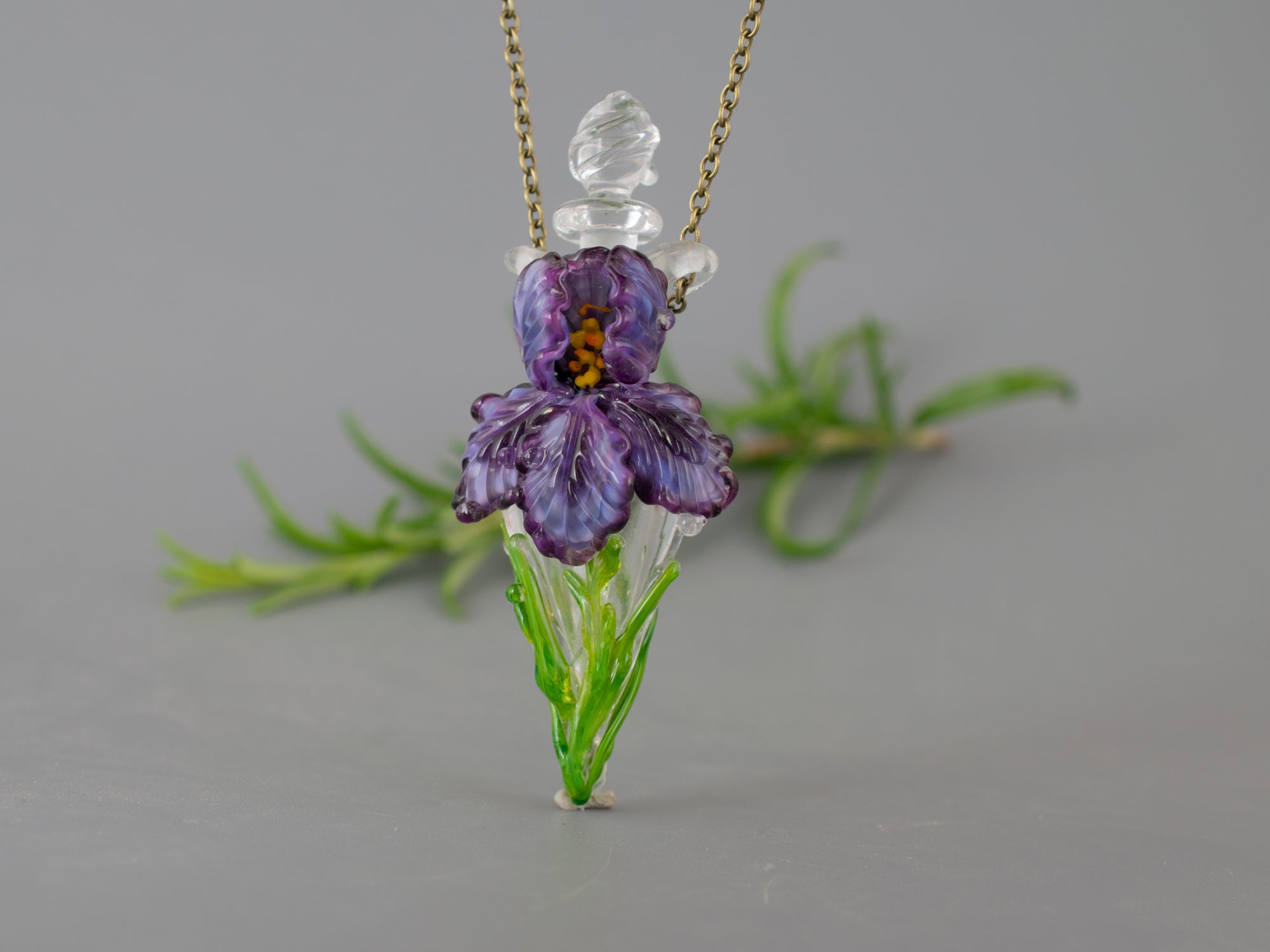 Aromatherapy necklace Iris flower