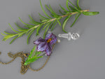 Load image into Gallery viewer, Aromatherapy necklace Iris flower
