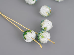 White flower bead