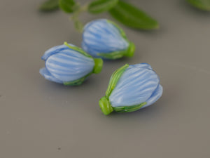 Light blue flower bead