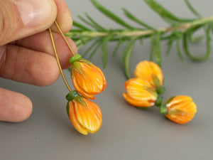 Yellow flower bead