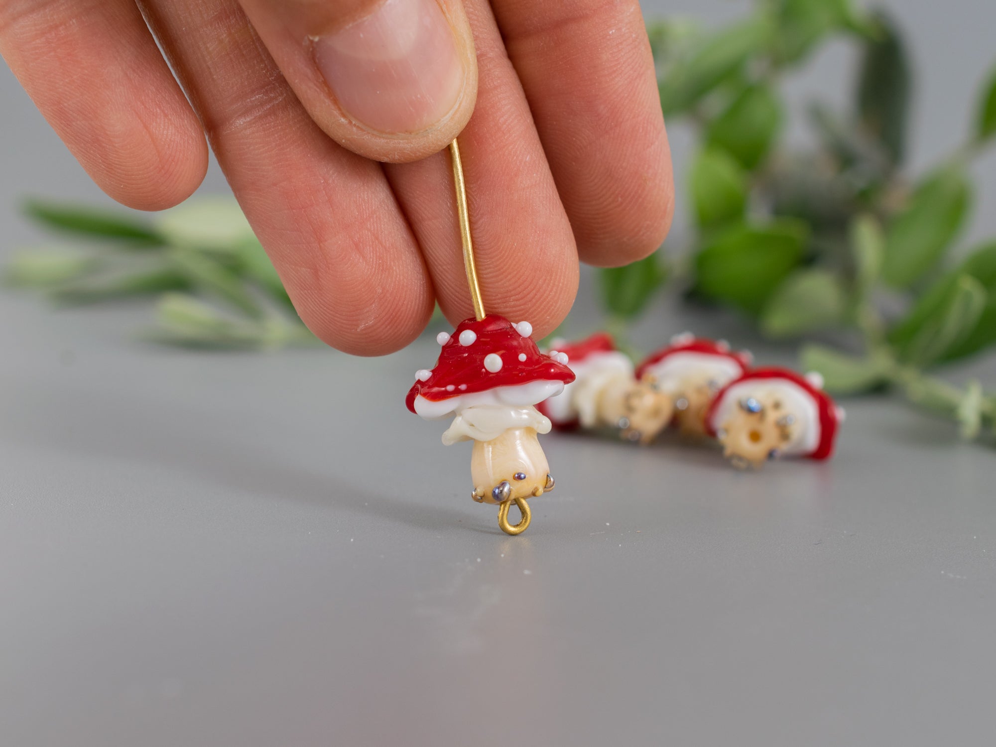 Glass mushroom bead