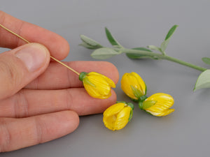 Bright yellow flower bead