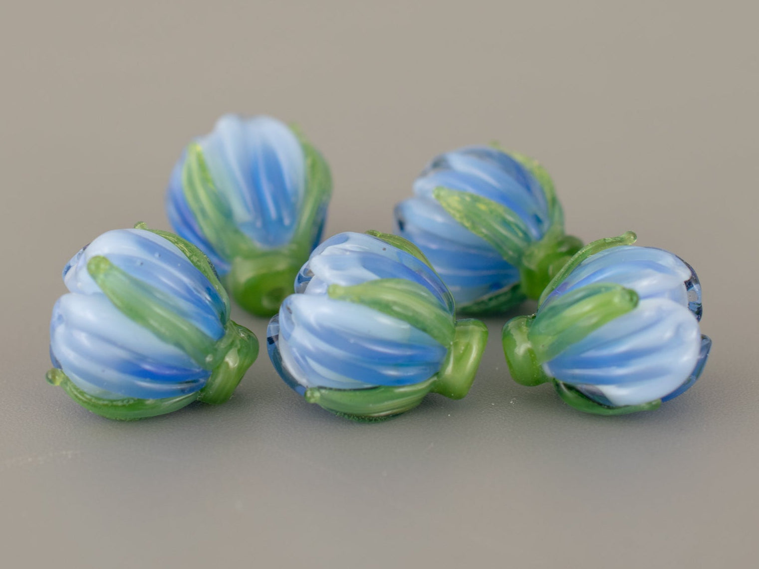 Light blue flower bead