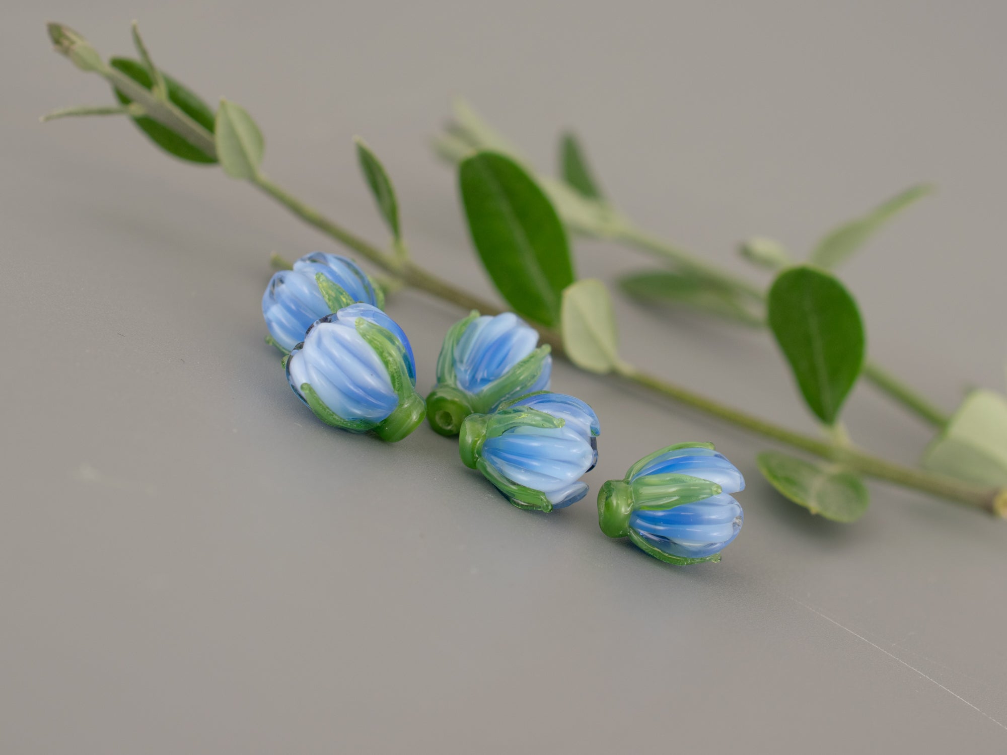 Light blue flower bead