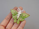 Load image into Gallery viewer, Necklace Luna moth
