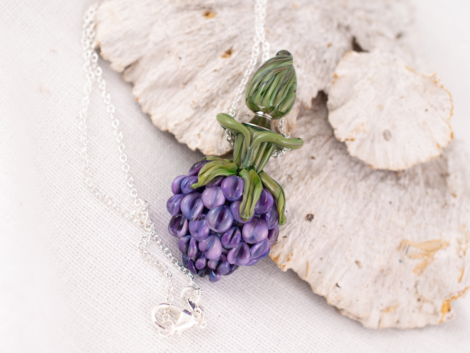 Aromatherapy necklace Blackberry