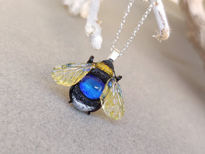 Glass bee necklace blue
