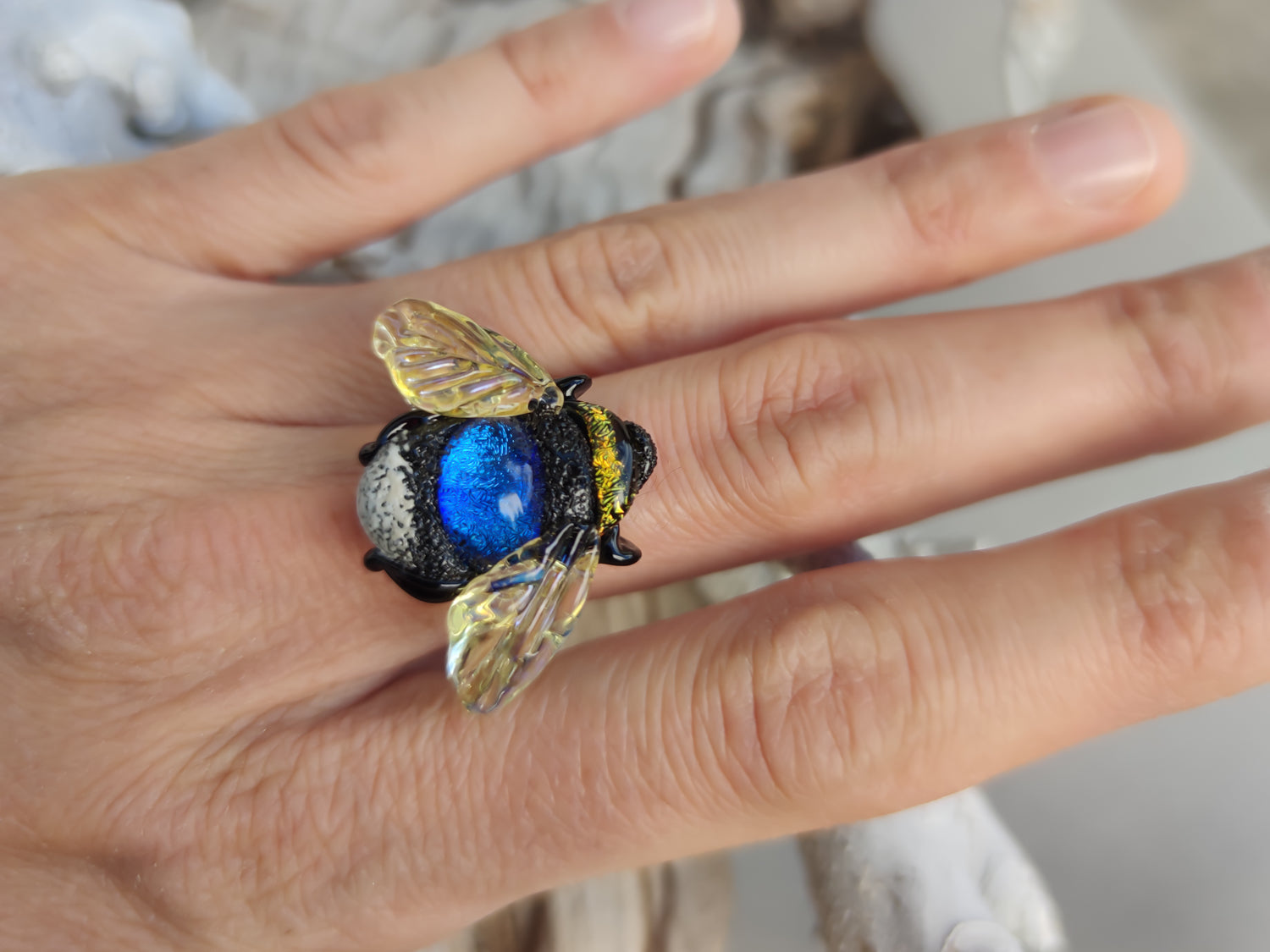 Glass Bee ring  blue ajustable size