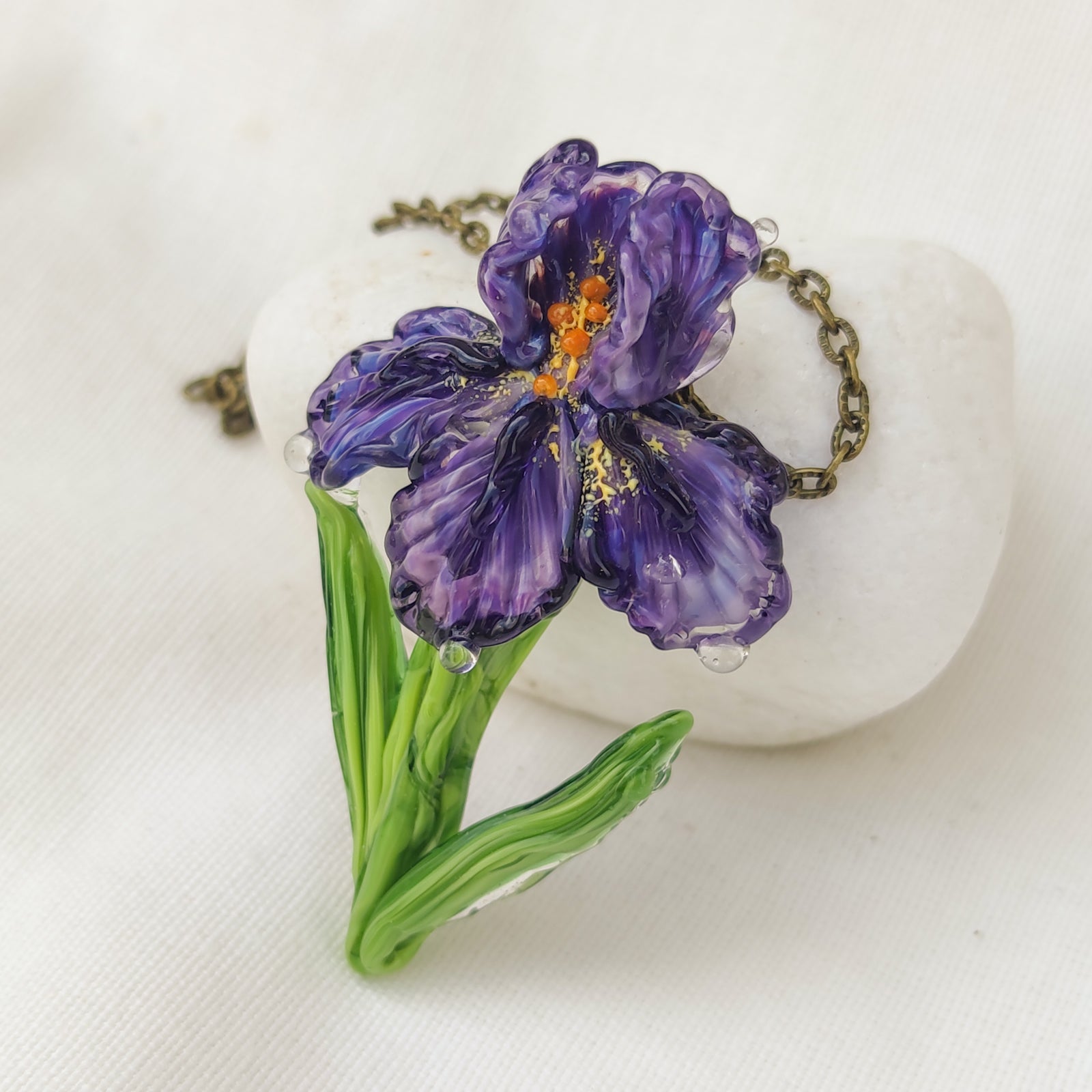 Iris flower necklace